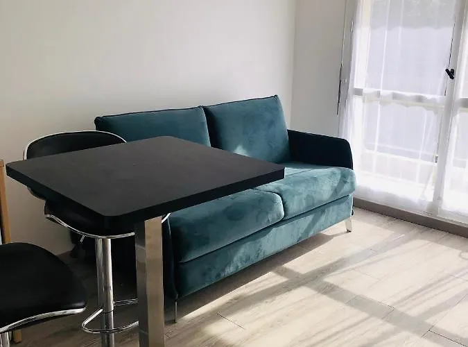 דירה En Residence, Proche De La Avec Parking Gratuit Et 5g